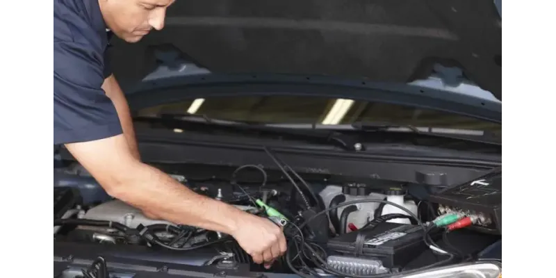 Стартер крутить слабо — як при розрядженому акумуляторі